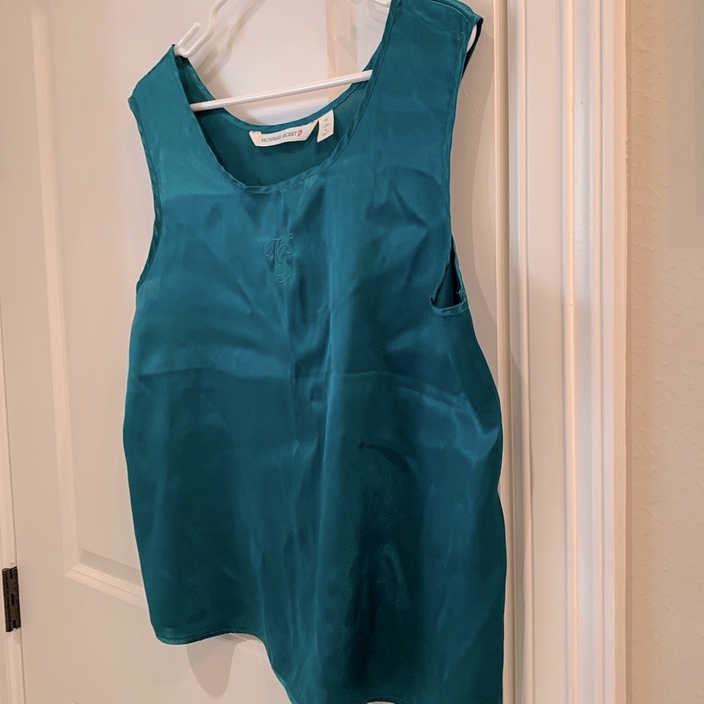 Victoria’s Secret Satin Pajama Set Emerald Green Size Medium - Picture 7 of 10